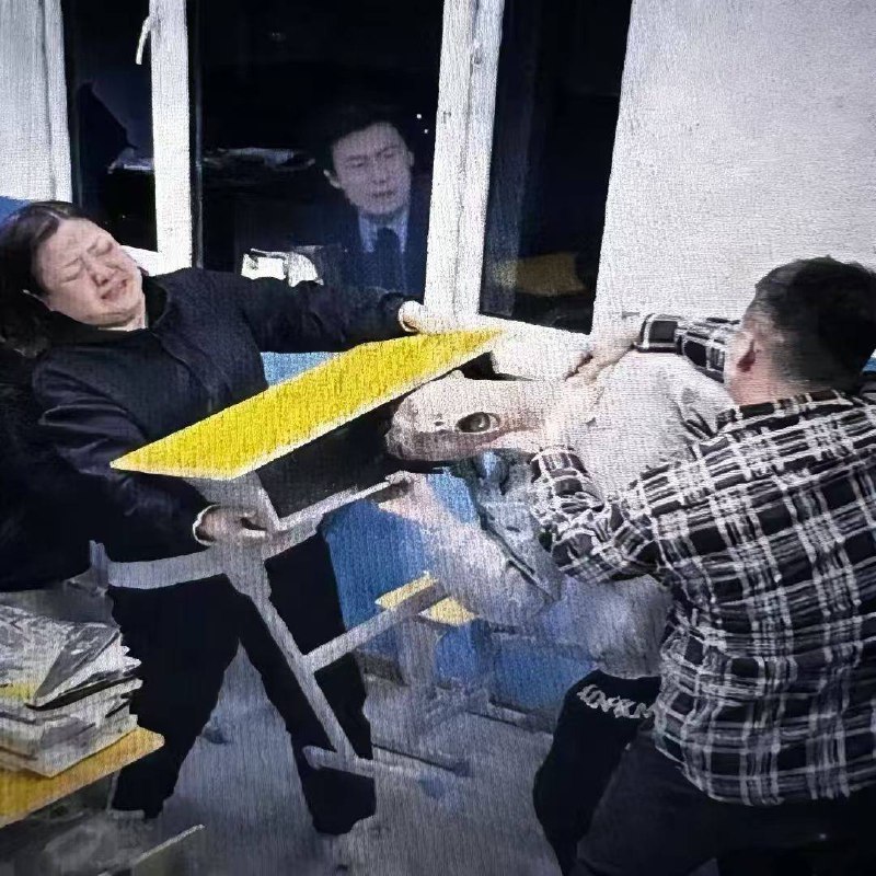 《呐喊》