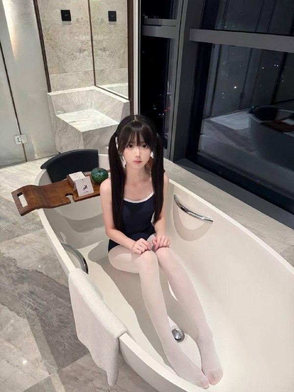 露脸双马尾露脸双马尾